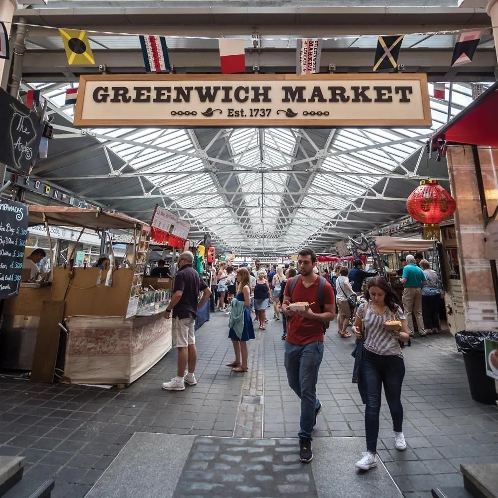 Cosy 2 Bed Flat London Cutty Sark Greenwich Close To Canary Wharf - Perfect For Long Stay 0*,  United Kingdom