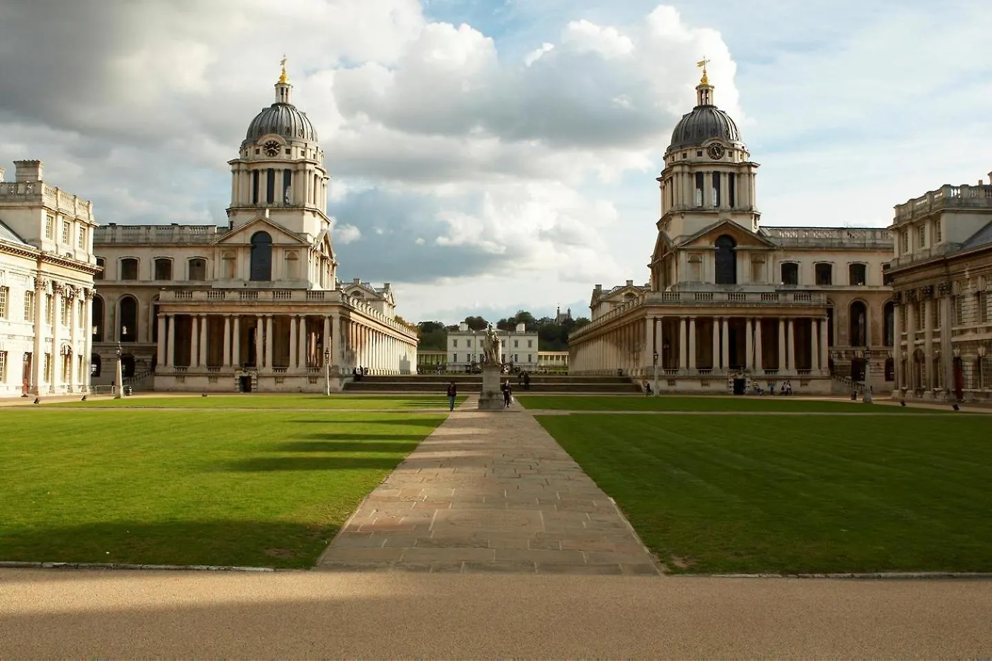 Cosy 2 Bed Flat London Cutty Sark Greenwich Close To Canary Wharf - Perfect For Long Stay Apartment
