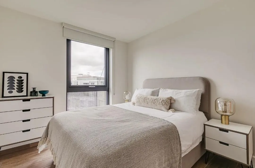 Cosy 2 Bed Flat London Cutty Sark Greenwich Close To Canary Wharf - Perfect For Long Stay