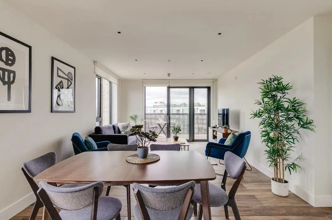 Cosy 2 Bed Flat London Cutty Sark Greenwich Close To Canary Wharf - Perfect For Long Stay 아파트