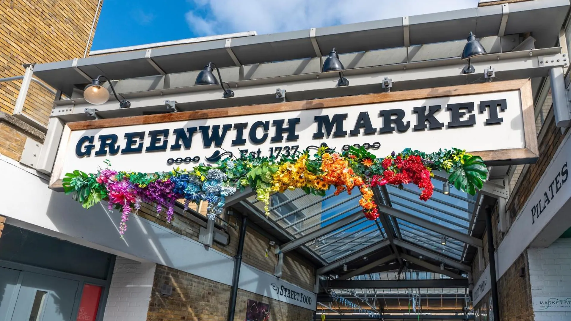 Cosy 2 Bed Flat London Cutty Sark Greenwich Close To Canary Wharf - Perfect For Long Stay 0*,  United Kingdom